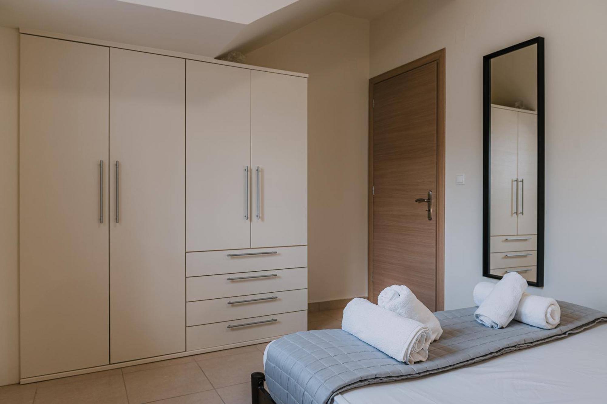 Hb Modern Apartments Толо Номер фото